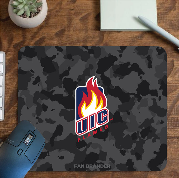 Fan Brander Mousepad with Illinois @ Chicago Flames design, for home, office and gaming.