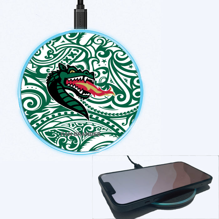 Fan Brander Grey 15W Wireless Charger with UAB Blazers Primary Logo With Team Color Tribal Background