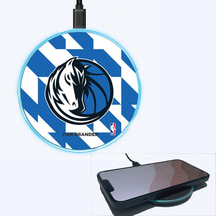 Fan Brander Grey 15W Wireless Charger with Dallas Mavericks Primary Logo on Geometric Quad Background