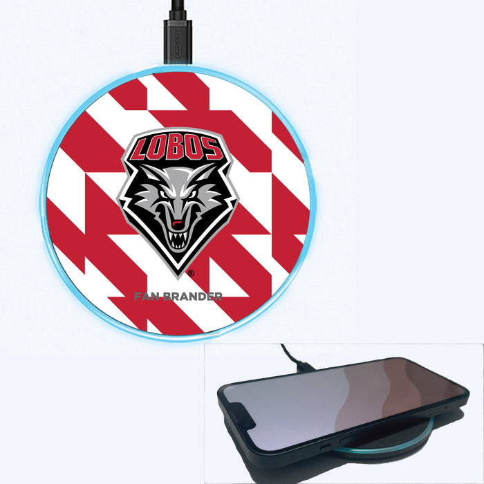 Fan Brander Grey 15W Wireless Charger with New Mexico Lobos Primary Logo on Geometric Quad Background