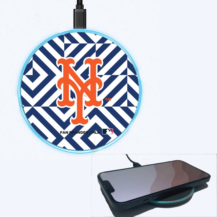 Fan Brander Grey 15W Wireless Charger with New York Mets Primary Logo on Geometric Diamonds Background