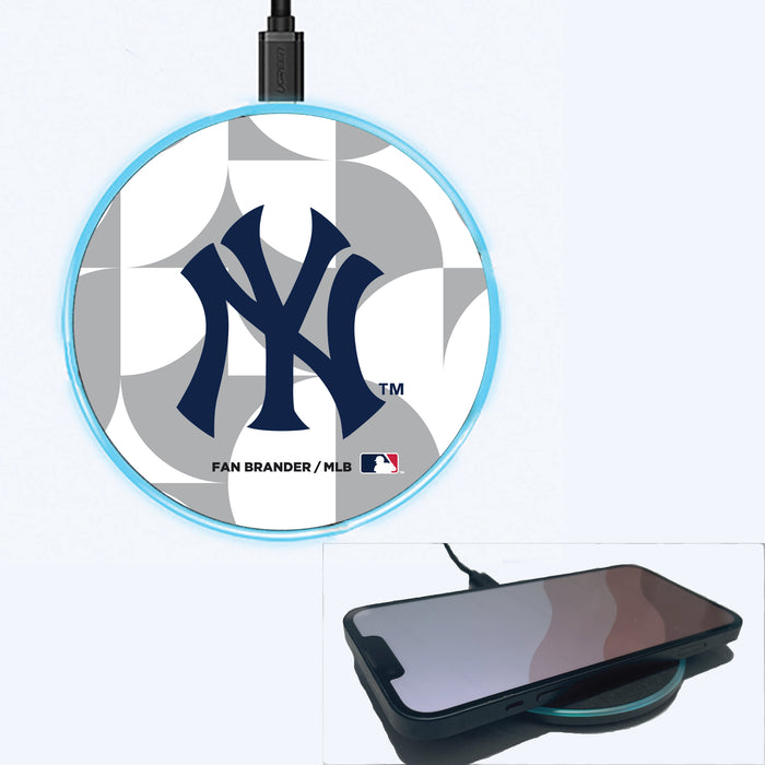 Fan Brander Grey 15W Wireless Charger with New York Yankees Primary Logo on Geometric Circle Background