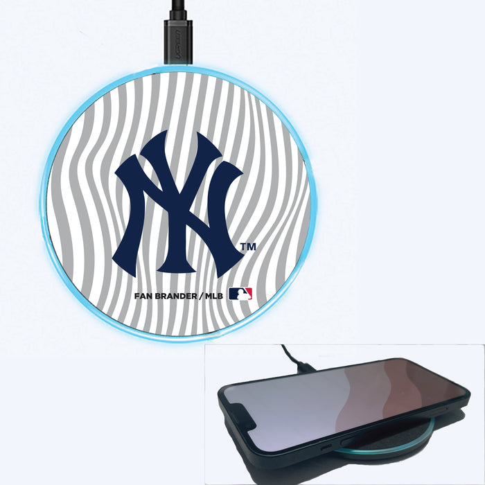 Fan Brander Grey 15W Wireless Charger with New York Yankees Primary Logo With Team Groovey Lines