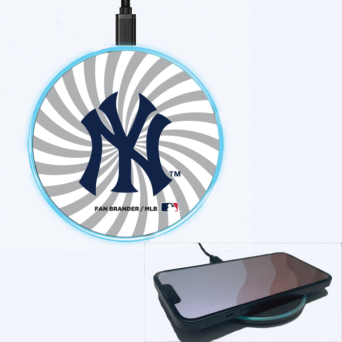 Fan Brander Grey 15W Wireless Charger with New York Yankees Primary Logo With Team Groovey Burst