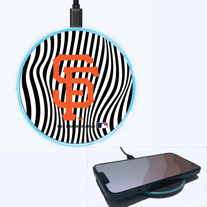 Fan Brander Grey 15W Wireless Charger with San Francisco Giants Primary Logo With Team Groovey Lines