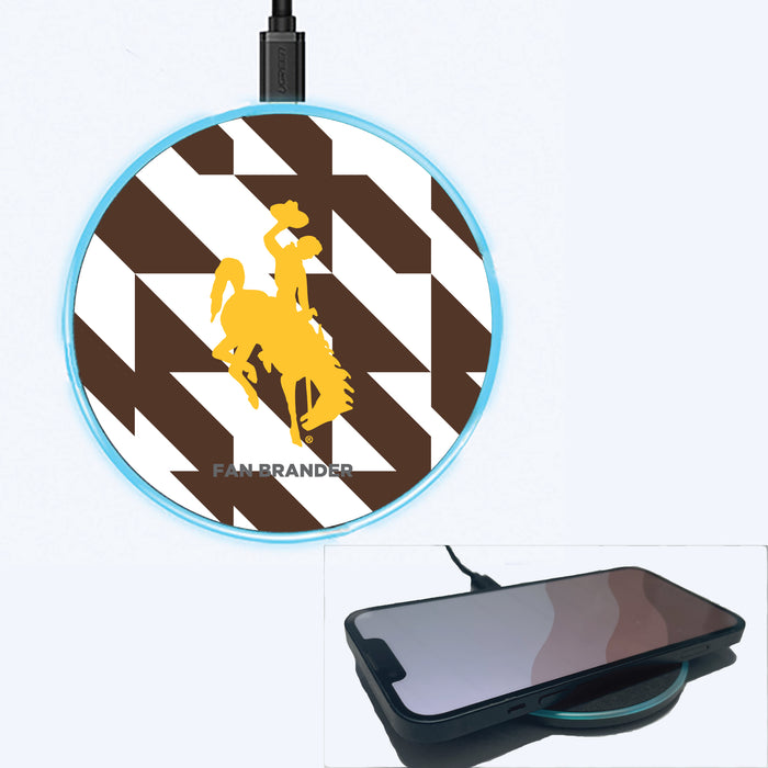 Fan Brander Grey 15W Wireless Charger with Wyoming Cowboys Primary Logo on Geometric Quad Background