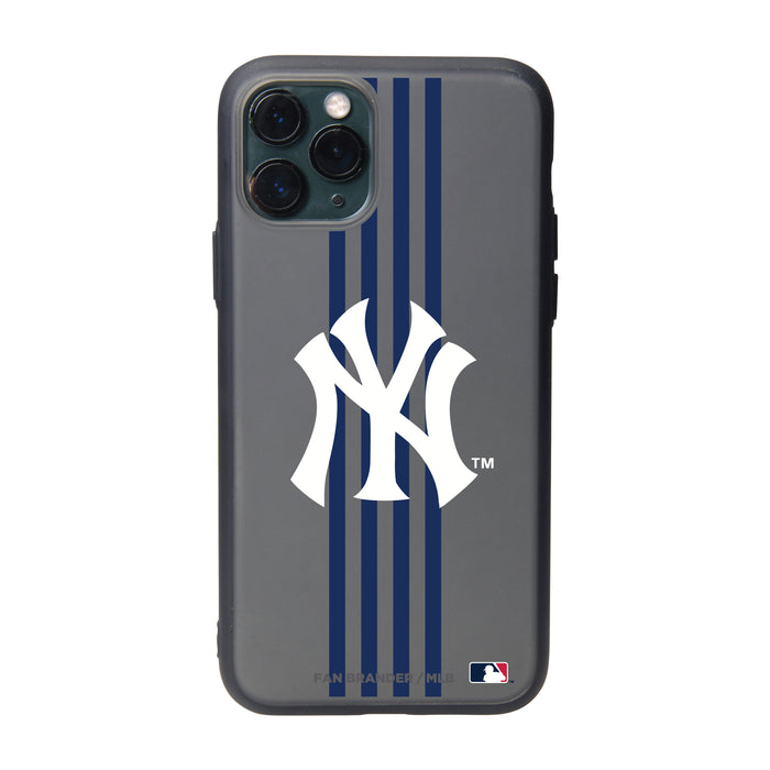 Fan Brander Slate series Phone case with New York Yankees Primary Logo with Vertical Stripe