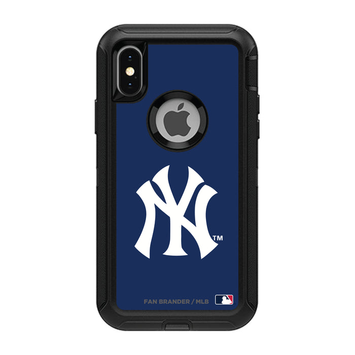 OtterBox Black Phone case with New York Yankees Primary Logo and Team Background