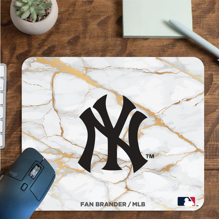 Fan Brander Mousepad with New York Yankees design, for home, office and gaming.