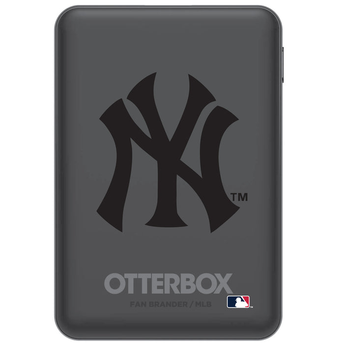 Otterbox Power Bank with New York Yankees Primary Logo in Black